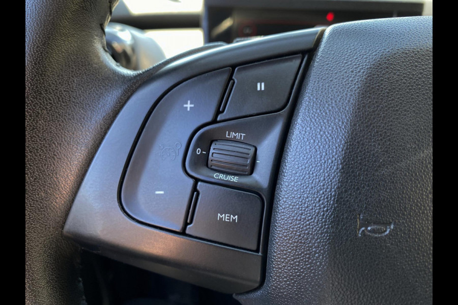 Citroën C4 Cactus 1.2 PureTech Shine - AUTOMAAT I Navigatie I Airco I PDC / Achteruitrij Camera I LED I Dealer onderhouden