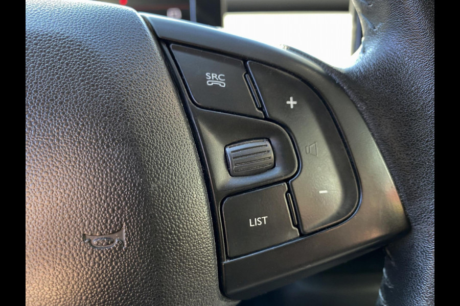 Citroën C4 Cactus 1.2 PureTech Shine - AUTOMAAT I Navigatie I Airco I PDC / Achteruitrij Camera I LED I Dealer onderhouden