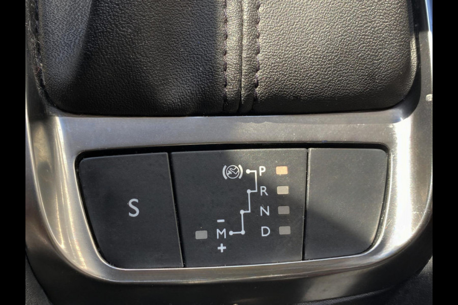 Citroën C4 Cactus 1.2 PureTech Shine - AUTOMAAT I Navigatie I Airco I PDC / Achteruitrij Camera I LED I Dealer onderhouden