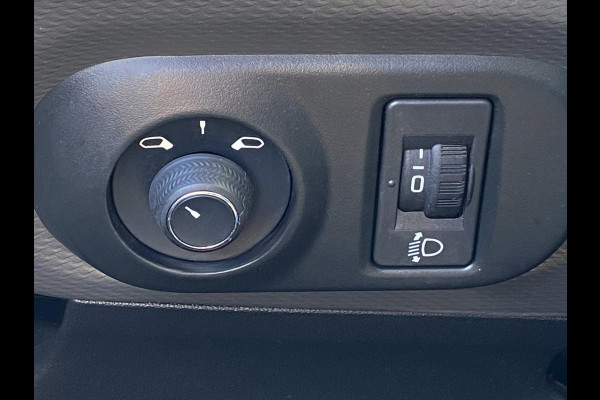 Citroën C4 Cactus 1.2 PureTech Shine - AUTOMAAT I Navigatie I Airco I PDC / Achteruitrij Camera I LED I Dealer onderhouden
