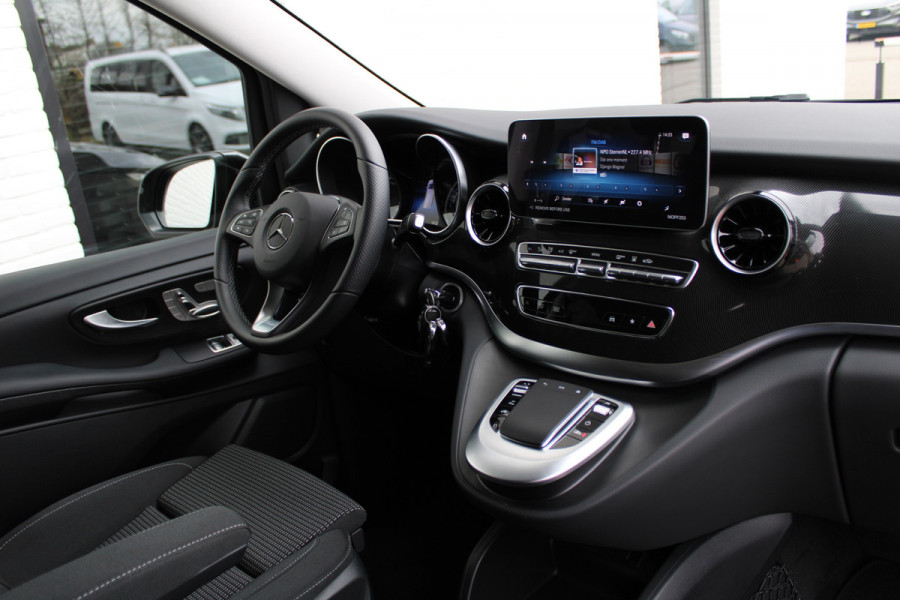 Mercedes-Benz Eqv 300 L2 / 7-Persoons / Luchtvering / Led / 3200 KM / Electr Stoelen / Vol Opties / NIEUW!!