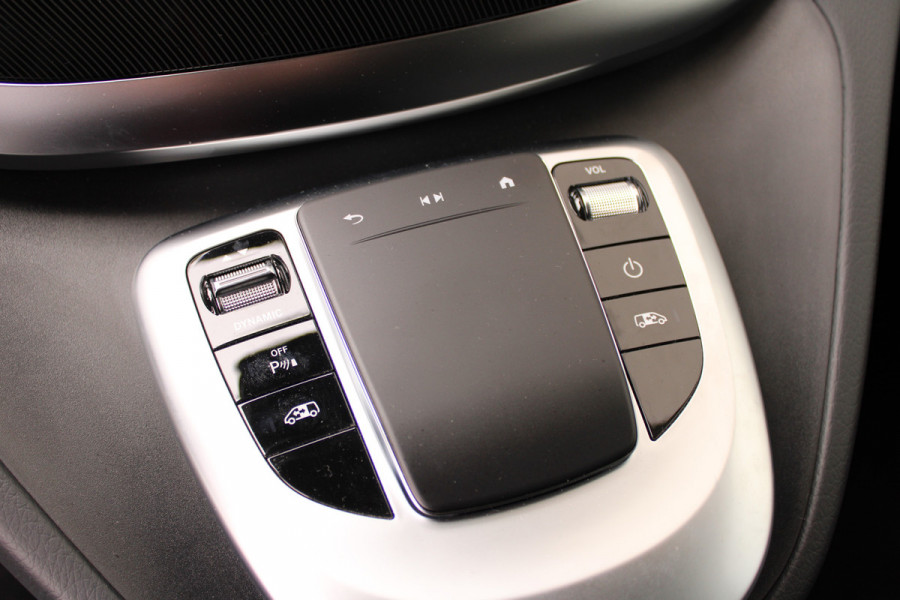 Mercedes-Benz Eqv 300 L2 / 7-Persoons / Luchtvering / Led / 3200 KM / Electr Stoelen / Vol Opties / NIEUW!!