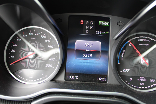 Mercedes-Benz Eqv 300 L2 / 7-Persoons / Luchtvering / Led / 3200 KM / Electr Stoelen / Vol Opties / NIEUW!!
