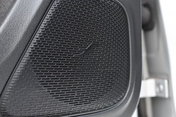 Mercedes-Benz A-Klasse 180 AMG NIGHT | SFEERVERLICHTING | PANORAMADAK | APPLE CARPLAY | ANDROID AUTO | CAMERA | STOELVERWARMING