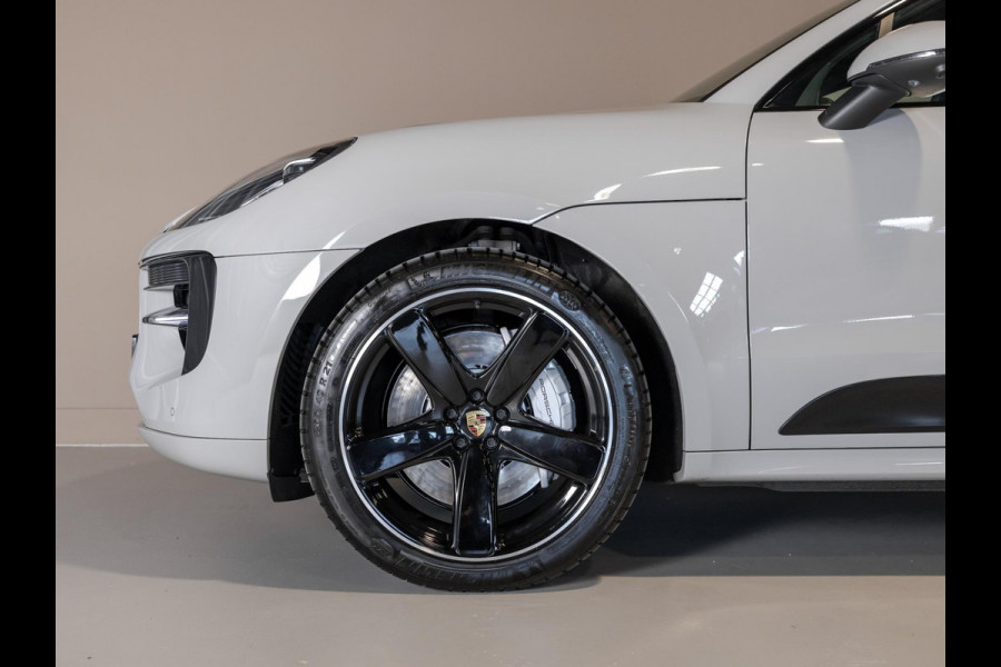 Porsche Macan 2.9 GTS / 380pk / Sportchrono / Panorama dak / Rondomzicht camera / Adaptive cruise control /