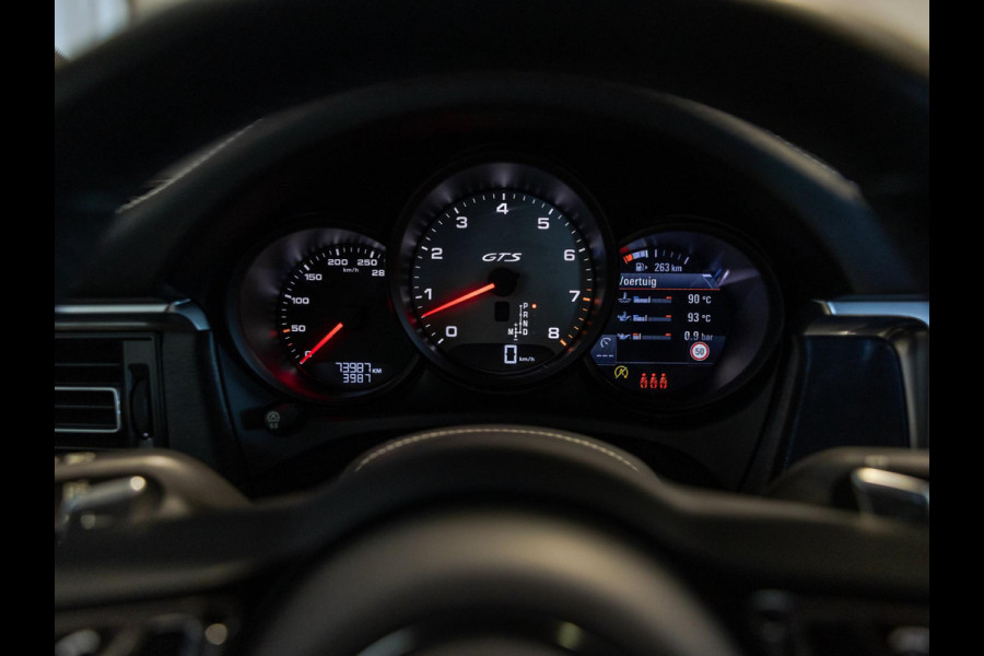 Porsche Macan 2.9 GTS / 380pk / Sportchrono / Panorama dak / Rondomzicht camera / Adaptive cruise control /