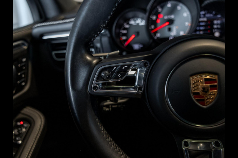 Porsche Macan 2.9 GTS / 380pk / Sportchrono / Panorama dak / Rondomzicht camera / Adaptive cruise control /