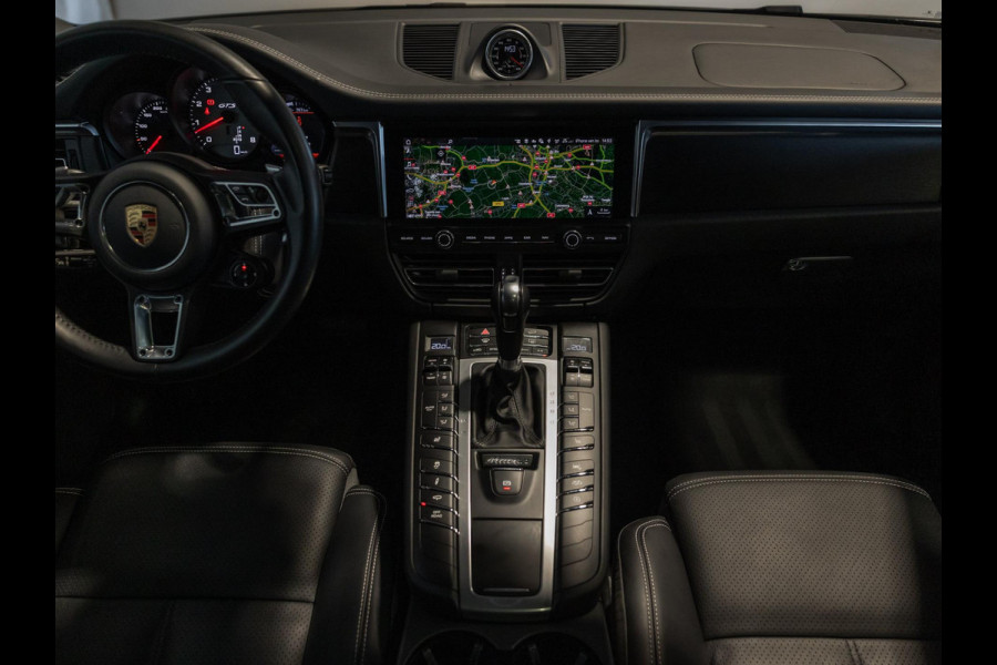 Porsche Macan 2.9 GTS / 380pk / Sportchrono / Panorama dak / Rondomzicht camera / Adaptive cruise control /