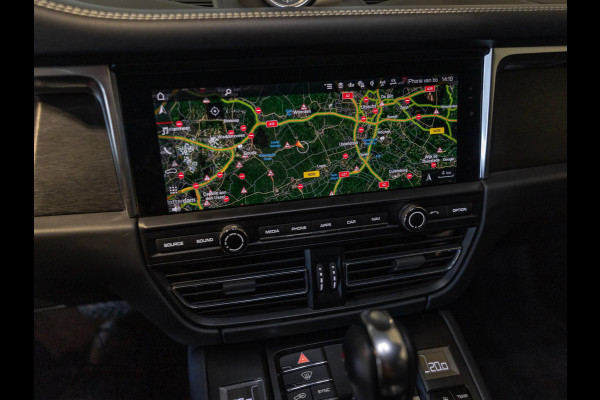 Porsche Macan 2.9 GTS / 380pk / Sportchrono / Panorama dak / Rondomzicht camera / Adaptive cruise control /