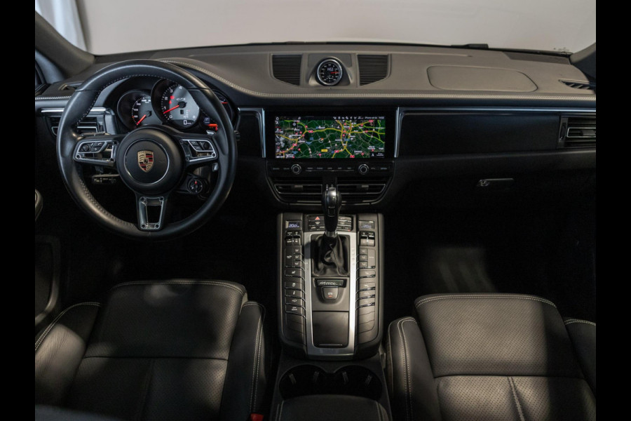 Porsche Macan 2.9 GTS / 380pk / Sportchrono / Panorama dak / Rondomzicht camera / Adaptive cruise control /