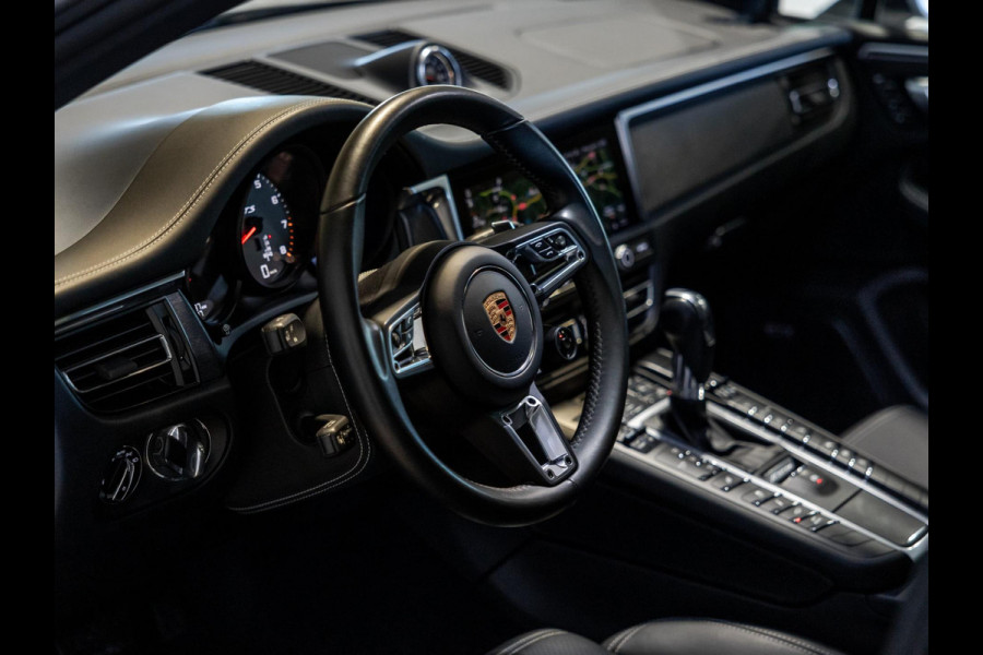 Porsche Macan 2.9 GTS / 380pk / Sportchrono / Panorama dak / Rondomzicht camera / Adaptive cruise control /