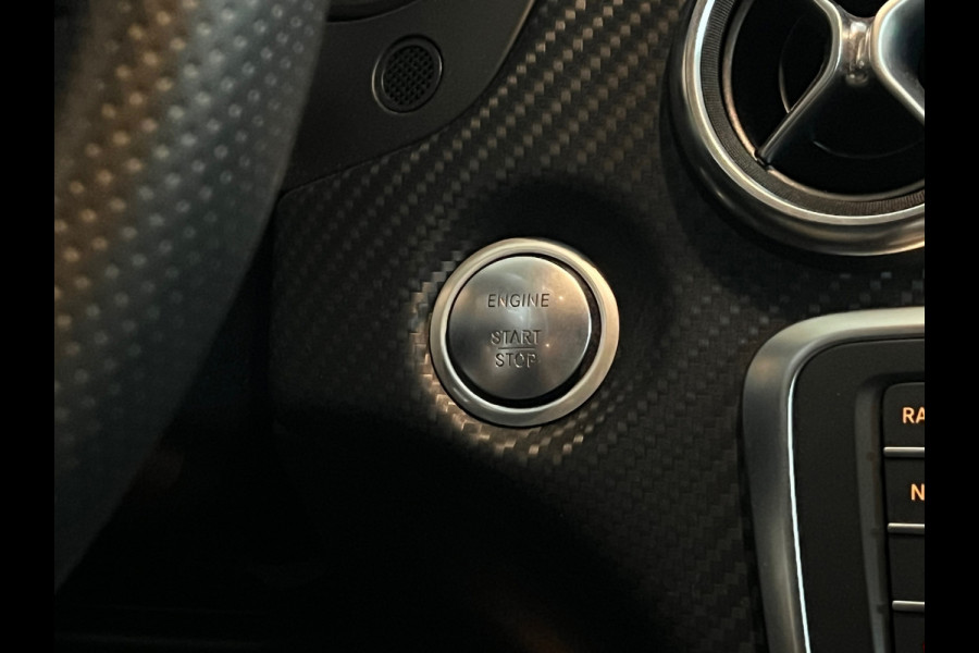 Mercedes-Benz A-Klasse 180 Business Solution AMG Upgrade Edition Navi | Camera | LED High Perf. | Stoelverwarming