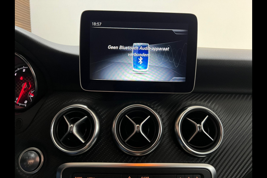 Mercedes-Benz A-Klasse 180 Business Solution AMG Upgrade Edition Navi | Camera | LED High Perf. | Stoelverwarming