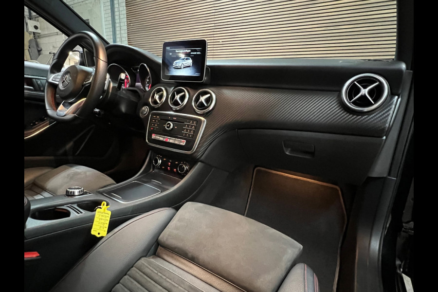 Mercedes-Benz A-Klasse 180 Business Solution AMG Upgrade Edition Navi | Camera | LED High Perf. | Stoelverwarming