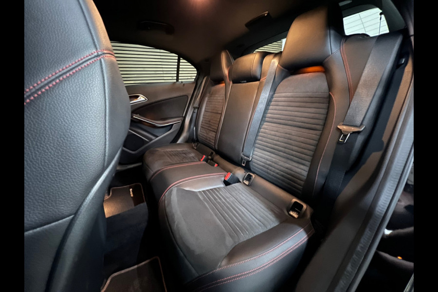 Mercedes-Benz A-Klasse 180 Business Solution AMG Upgrade Edition Navi | Camera | LED High Perf. | Stoelverwarming