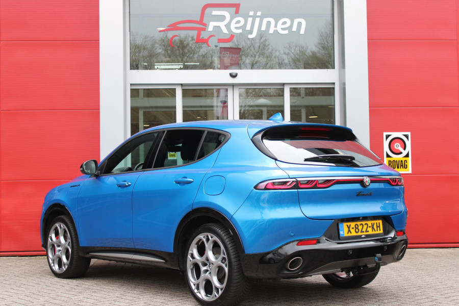 Alfa Romeo Tonale 1.3T PHEV Q4 280PK EDIZIONE SPECIALE | AFNEEMBARE TREKHAAK | ADAPTIVE DEMPING SYSTEEM | SCHAKELFLIPPERS | HARMAN CARDON PREMIUM AUDIO  | LEDEREN BEKLEDING | VOORSTOELEN / STUUR VERWARMD | VOORSTOELEN GEVENTILEERD | VOORSTOELEN ELEKTRISCH VERSTELBAAR MET GEHEUGEN FUNCTIE | APPLE CARPLAY / ANDROID AUTO | ACHTERUITRIJ CAMERA | 20"INCH LICHTMETALEN VELGEN | ADAPTIVE CRUISE CONTROL | KEYLESS ENTRY / START | ELEKTRISCH BEDIENBARE ACHTERKLEP | DRAADLOZE TELEFOONLADER | SFEER VERLICHTING | DONKERE HEMELBEKLEDING |