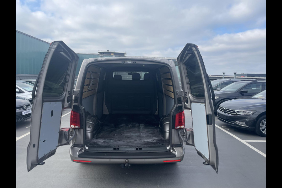 Volkswagen Transporter 2.0 TDI L2H1 28 204pk DSG|BULLI|  Navi| Leer| trekhaak| 18'LM-velgen| Camera