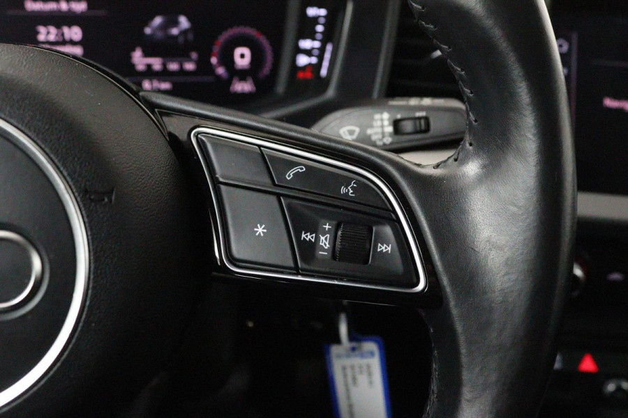 Audi A1 Sportback 25 TFSI Pro Line (LANE-ASSIST, CRUISE CONTROL, CARPLAY, NL-AUTO, GOED ONDERHOUDEN)