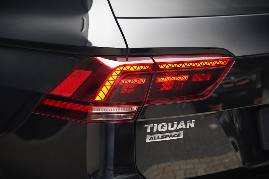 Volkswagen Tiguan Allspace 1.5 TSI DSG Highline Business R | R-Line | Panoramadak | Trekhaak | Massage | Stoelverwarming | Stuurverwarming | Keyless | Camera | Adaptive Cruise Control | Apple Carplay | Navigatie | Virtual Cockpit | Automaat | *5