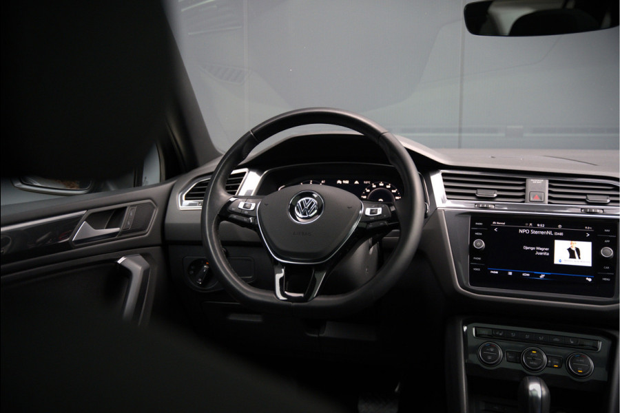 Volkswagen Tiguan Allspace 1.5 TSI DSG Highline Business R | R-Line | Panoramadak | Trekhaak | Massage | Stoelverwarming | Stuurverwarming | Keyless | Camera | Adaptive Cruise Control | Apple Carplay | Navigatie | Virtual Cockpit | Automaat | *5