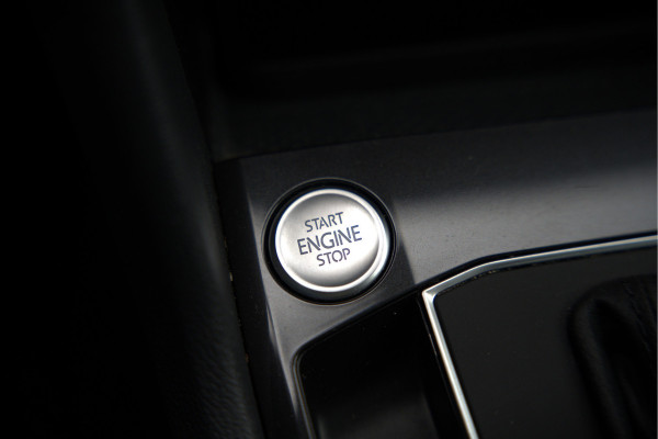 Volkswagen Tiguan Allspace 1.5 TSI DSG Highline Business R | R-Line | Panoramadak | Trekhaak | Massage | Stoelverwarming | Stuurverwarming | Keyless | Camera | Adaptive Cruise Control | Apple Carplay | Navigatie | Virtual Cockpit | Automaat | *5