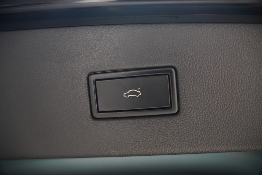 Volkswagen Tiguan Allspace 1.5 TSI DSG Highline Business R | R-Line | Panoramadak | Trekhaak | Massage | Stoelverwarming | Stuurverwarming | Keyless | Camera | Adaptive Cruise Control | Apple Carplay | Navigatie | Virtual Cockpit | Automaat | *5