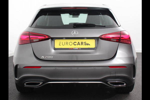 Mercedes-Benz A-Klasse 200 177pk Automaat MHEV AMG Line Achteruitrij Camera Verwarmde voorstoelen Navigatie LED Climate control Adaptive Cruise control Parkeersensoren Apple Carplay & Android Auto