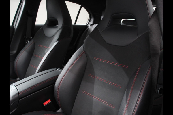 Mercedes-Benz A-Klasse 200 177pk Automaat MHEV AMG Line Achteruitrij Camera Verwarmde voorstoelen Navigatie LED Climate control Adaptive Cruise control Parkeersensoren Apple Carplay & Android Auto