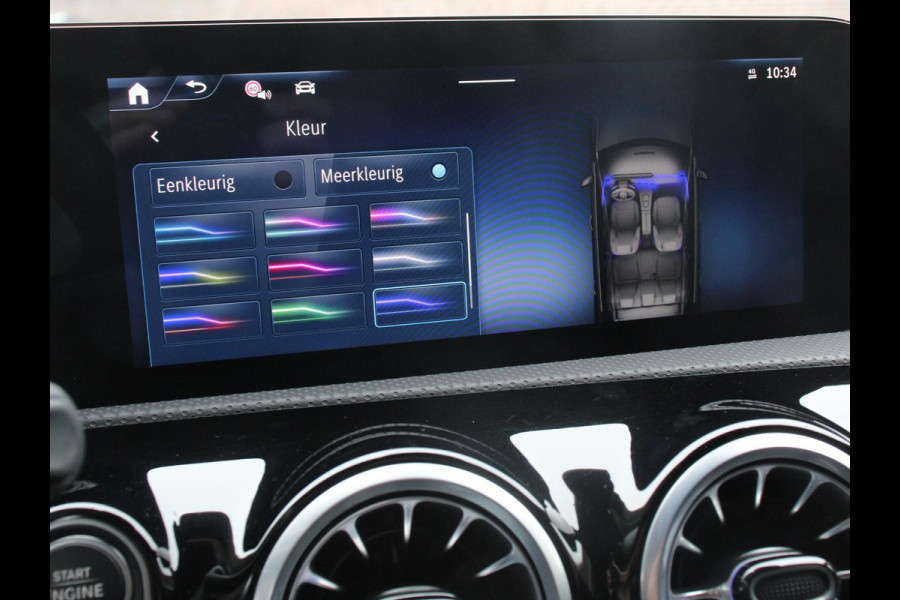 Mercedes-Benz A-Klasse 200 177pk Automaat MHEV AMG Line Achteruitrij Camera Verwarmde voorstoelen Navigatie LED Climate control Adaptive Cruise control Parkeersensoren Apple Carplay & Android Auto
