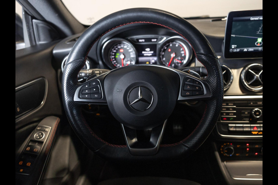 Mercedes-Benz CLA-Klasse Shooting Brake 180 Line: AMG / 122pk / Achteruitrij camera / Stoelverwarming /