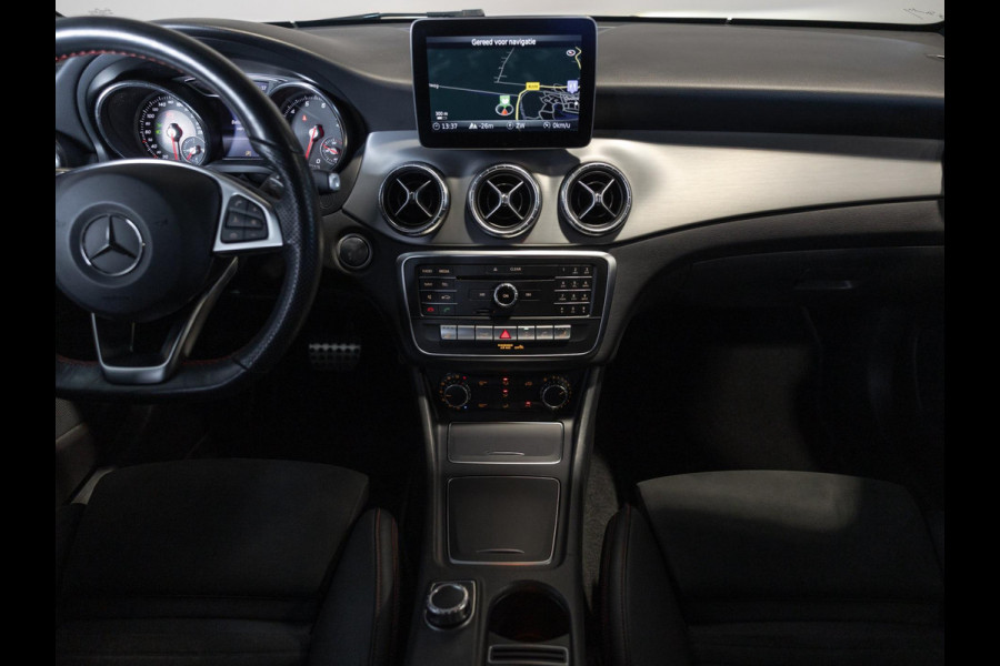 Mercedes-Benz CLA-Klasse Shooting Brake 180 Line: AMG / 122pk / Achteruitrij camera / Stoelverwarming /
