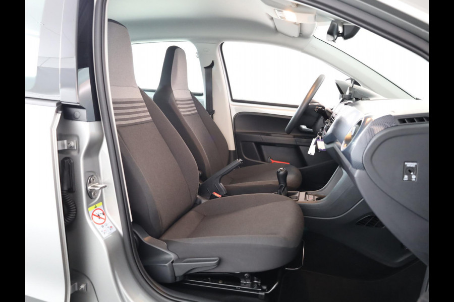 Volkswagen up! 1.0 65 pk | Verlengde garantie | Navigatie via App | Autom. airco | Cruise control | Parkeersensoren achter | Achteruitrijcamera |