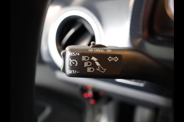 Volkswagen up! 1.0 65 pk | Verlengde garantie | Navigatie via App | Autom. airco | Cruise control | Parkeersensoren achter | Achteruitrijcamera |
