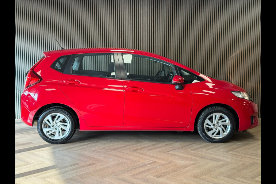 Honda Jazz 1.3 i-VTEC AUTOMAAT AIRCO CRUISE PDC BLUETOOTH STOELVERWARMING LANE ASSSIST