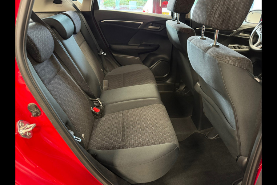 Honda Jazz 1.3 i-VTEC AUTOMAAT AIRCO CRUISE PDC BLUETOOTH STOELVERWARMING LANE ASSSIST