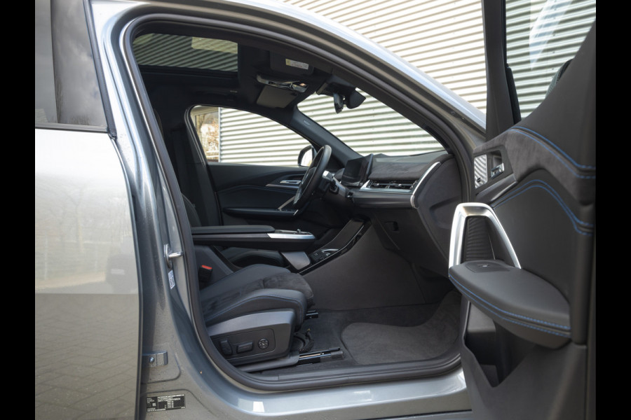 BMW iX2 xDrive30 M-Sport - Pano - Driving Ass - Harman Kardon - Head-Up