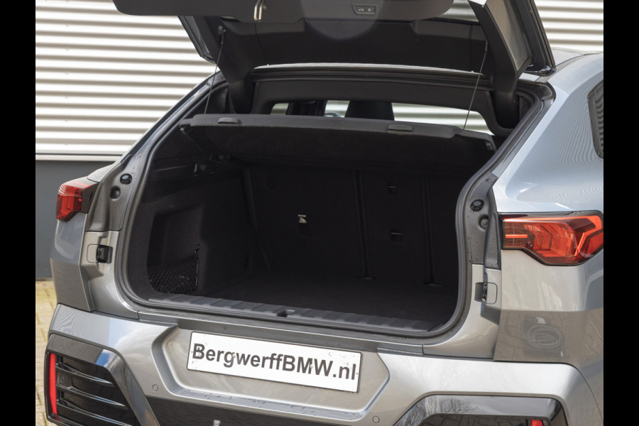 BMW iX2 xDrive30 M-Sport - Pano - Driving Ass - Harman Kardon - Head-Up