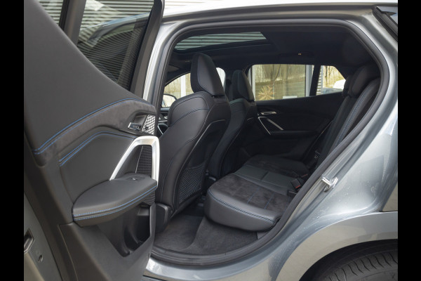 BMW iX2 xDrive30 M-Sport - Pano - Driving Ass - Harman Kardon - Head-Up