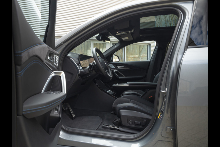 BMW iX2 xDrive30 M-Sport - Pano - Driving Ass - Harman Kardon - Head-Up