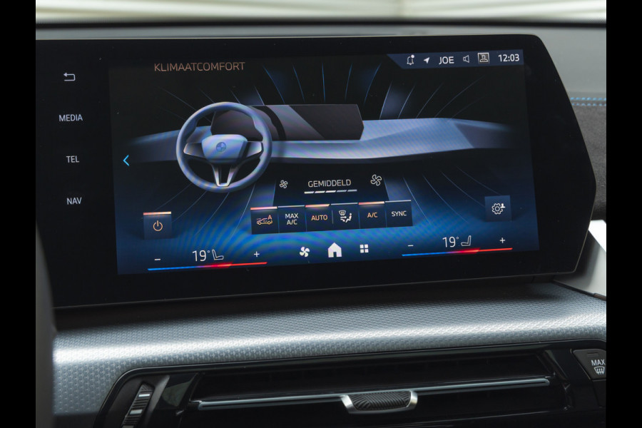 BMW iX2 xDrive30 M-Sport - Pano - Driving Ass - Harman Kardon - Head-Up