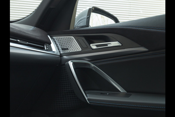 BMW iX2 xDrive30 M-Sport - Pano - Driving Ass - Harman Kardon - Head-Up