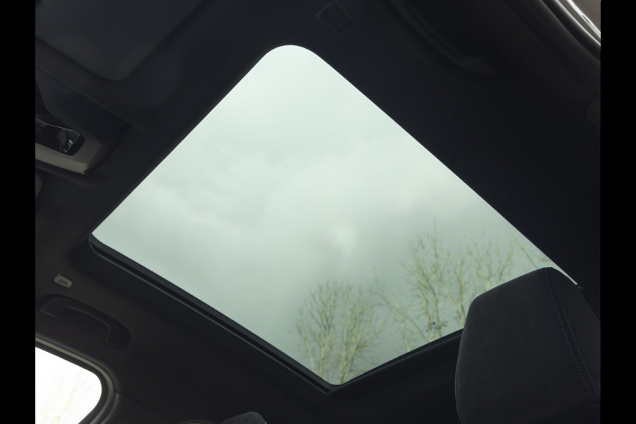 BMW iX2 xDrive30 M-Sport - Pano - Driving Ass - Harman Kardon - Head-Up