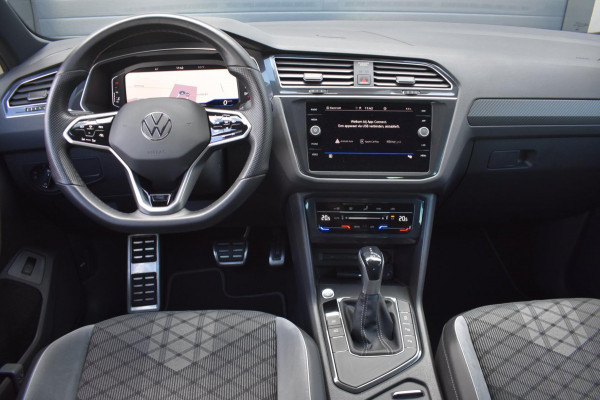 Volkswagen Tiguan 1.5 TSI R-Line | TREKHAAK | IQ LIGHT | VIRTUAL COCKPIT | DEALER ONDERHOUDEN | APPLE CARPLAY | ANDROID AUTO