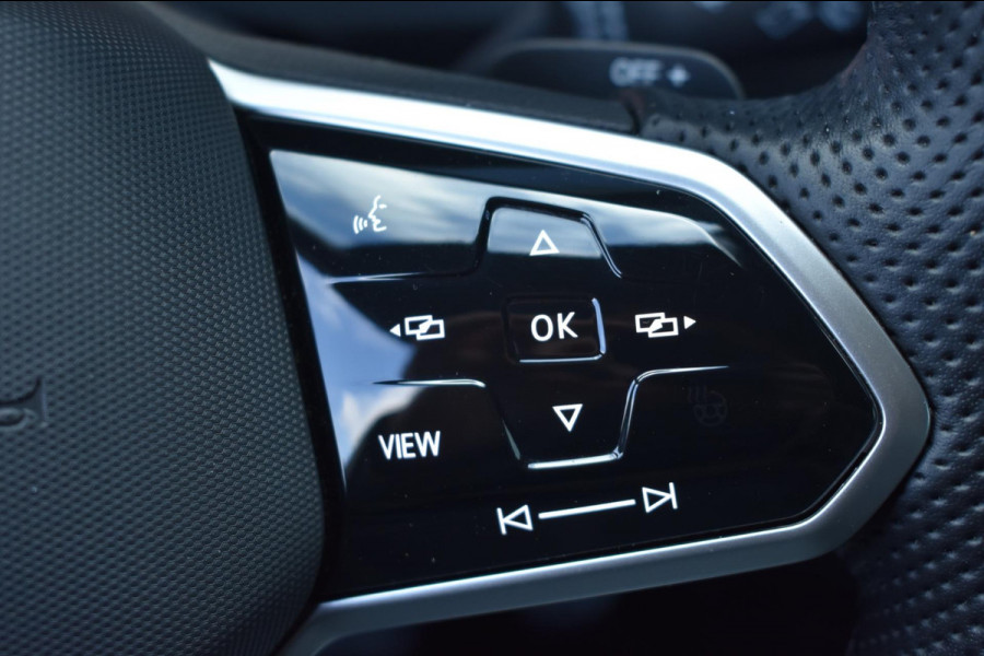 Volkswagen Tiguan 1.5 TSI R-Line | TREKHAAK | IQ LIGHT | VIRTUAL COCKPIT | DEALER ONDERHOUDEN | APPLE CARPLAY | ANDROID AUTO