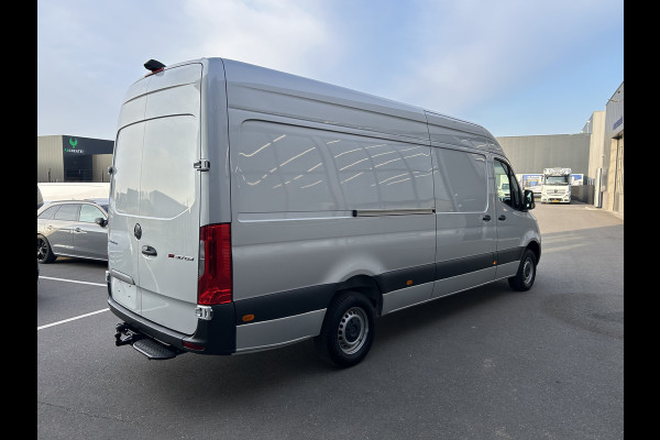 Mercedes-Benz Sprinter 317 CDI L3 H2 3500KG Trekhaak / Automaat / MBUX / Carplay navigatie / Cruise control / Airco / 270 Graden achterdeuren