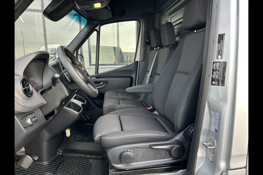 Mercedes-Benz Sprinter 317 CDI L3 H2 3500KG Trekhaak / Automaat / MBUX / Carplay navigatie / Cruise control / Airco / 270 Graden achterdeuren