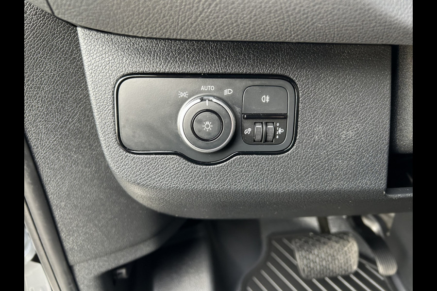 Mercedes-Benz Sprinter 317 CDI L3 H2 3500KG Trekhaak / Automaat / MBUX / Carplay navigatie / Cruise control / Airco / 270 Graden achterdeuren