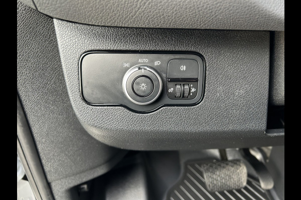 Mercedes-Benz Sprinter 317 CDI L3 H2 3500KG Trekhaak / Automaat / MBUX / Carplay navigatie / Cruise control / Airco / 270 Graden achterdeuren