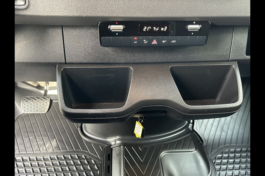 Mercedes-Benz Sprinter 317 CDI L3 H2 3500KG Trekhaak / Automaat / MBUX / Carplay navigatie / Cruise control / Airco / 270 Graden achterdeuren