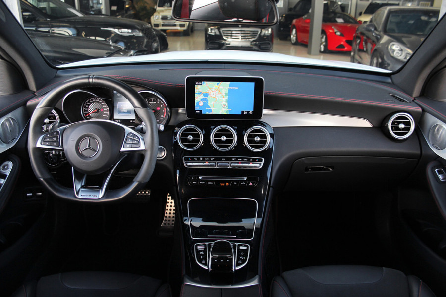 Mercedes-Benz GLC AMG 43 4MATIC | Pano | Burmester | 360 | ACC | Trekhaak | Head-up